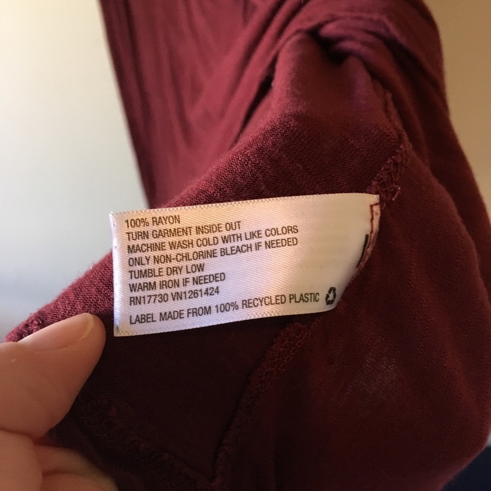 SOLD Mossimo • Burgundy crew neck tee - Picture 5 of 5